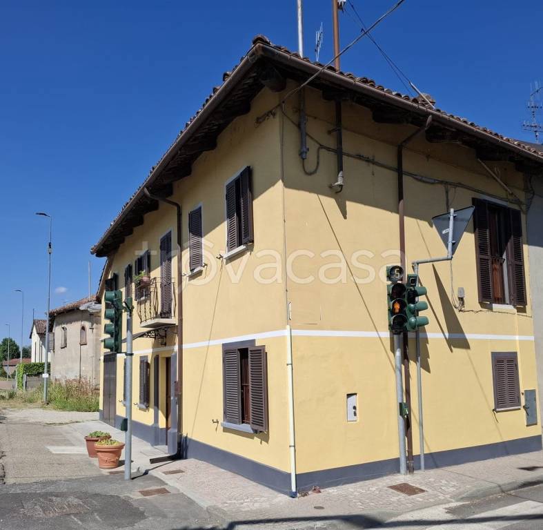 casa indipendente in vendita a Magliano Alfieri in zona Cornale
