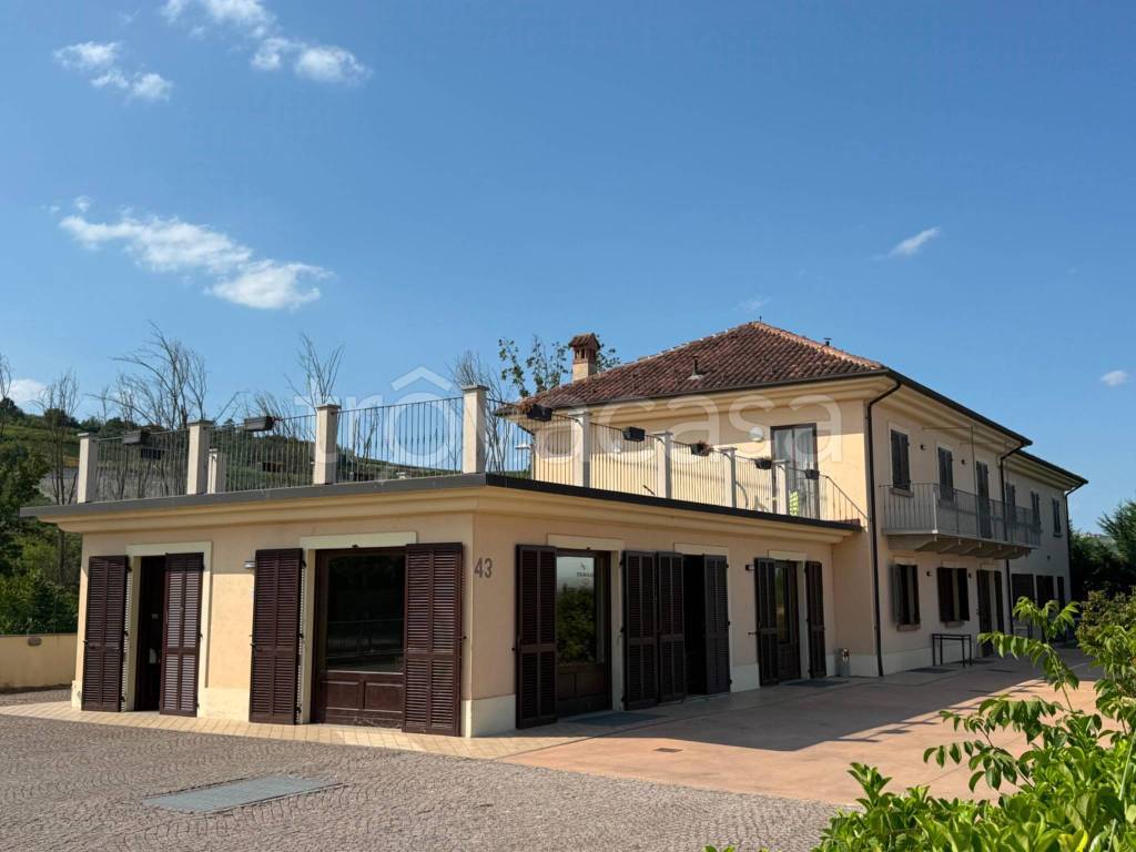 locale di sgombero in vendita a Magliano Alfieri in zona Sant'Antonio