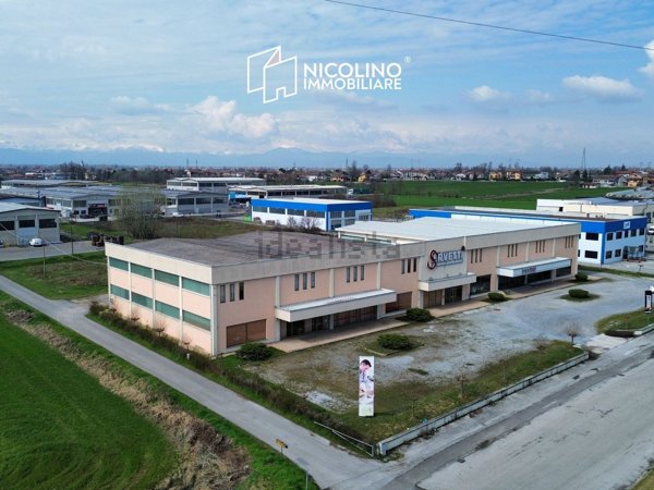 locale di sgombero in vendita a Magliano Alpi