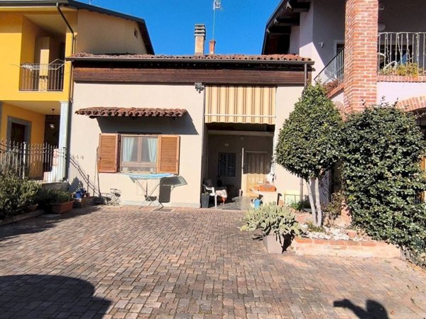 casa indipendente in vendita a Magliano Alpi