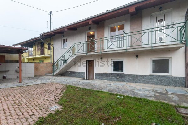 casa indipendente in vendita a Magliano Alpi
