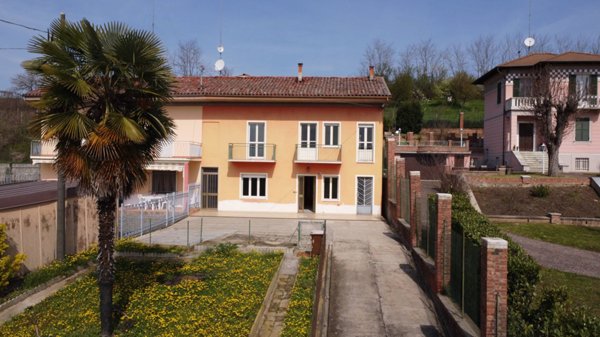 casa indipendente in vendita a Magliano Alpi