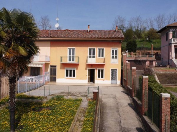 casa indipendente in vendita a Magliano Alpi
