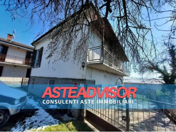 casa indipendente in vendita a Magliano Alpi