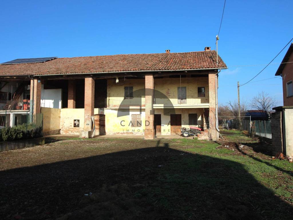 casa indipendente in vendita a Magliano Alpi