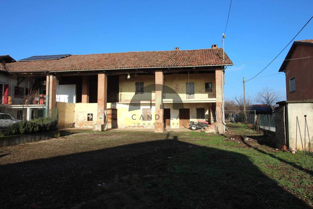 casa indipendente in vendita a Magliano Alpi