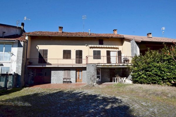 casa indipendente in vendita a Magliano Alpi