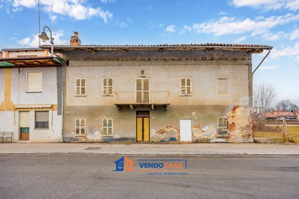 casale in vendita a Magliano Alpi