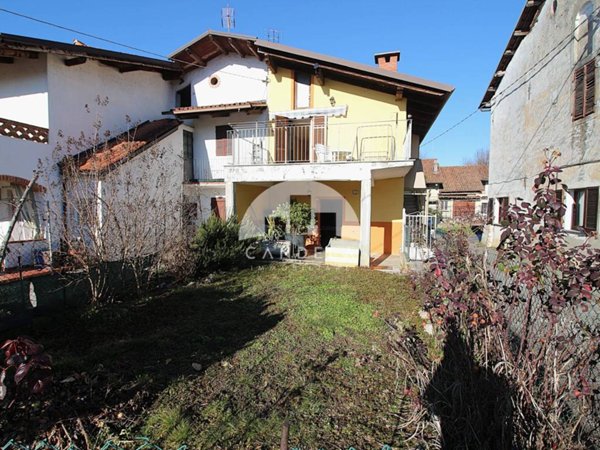 casa indipendente in vendita a Magliano Alpi