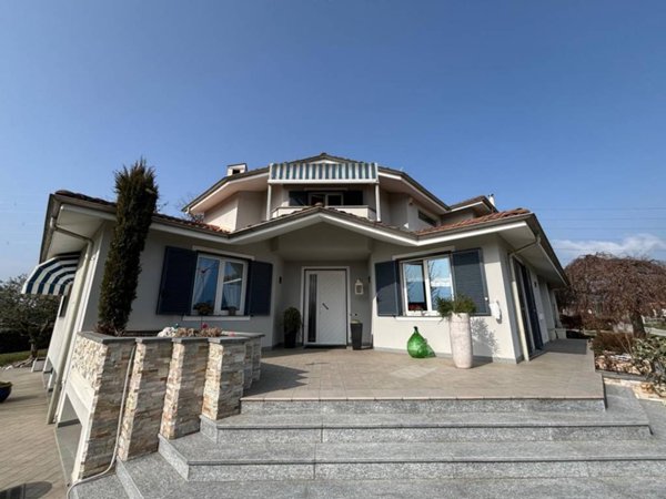 casa indipendente in vendita a Magliano Alpi