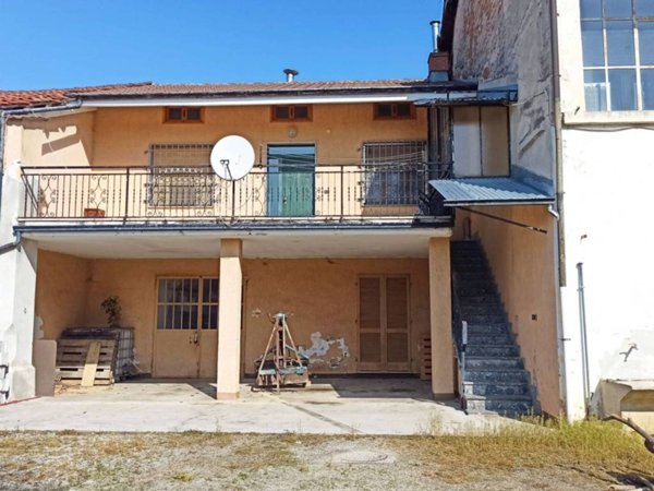 casa indipendente in vendita a Magliano Alpi