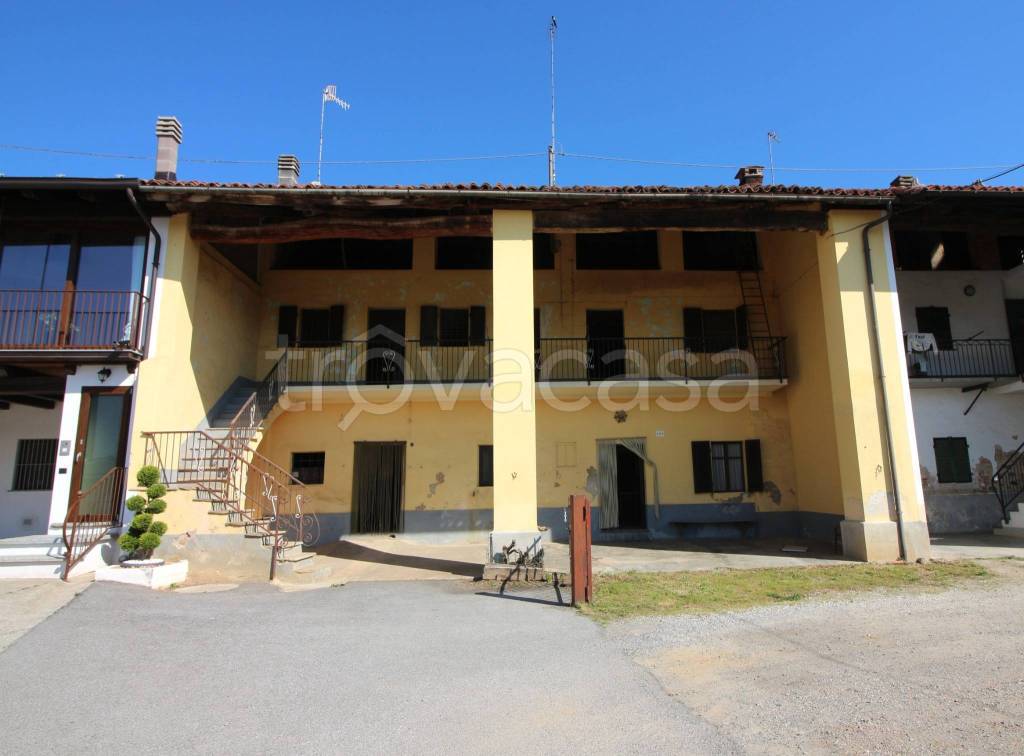 casa indipendente in vendita a Magliano Alpi