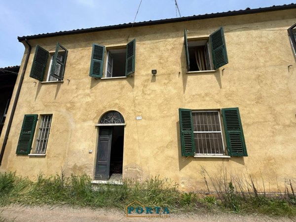 casa indipendente in vendita a Magliano Alpi