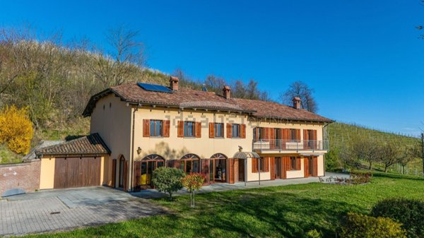 casale in vendita a Mango