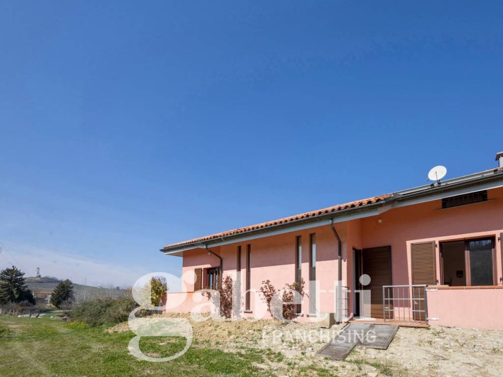 casa indipendente in vendita a Mango