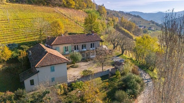 casa indipendente in vendita a Mango