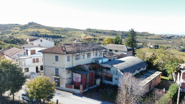 locale di sgombero in vendita a Mango