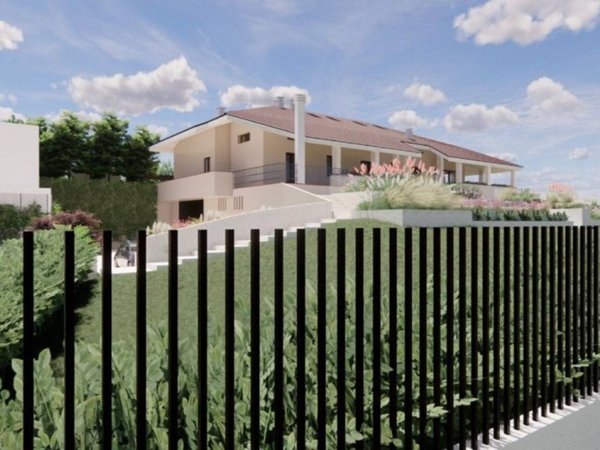 casa indipendente in vendita a Mango