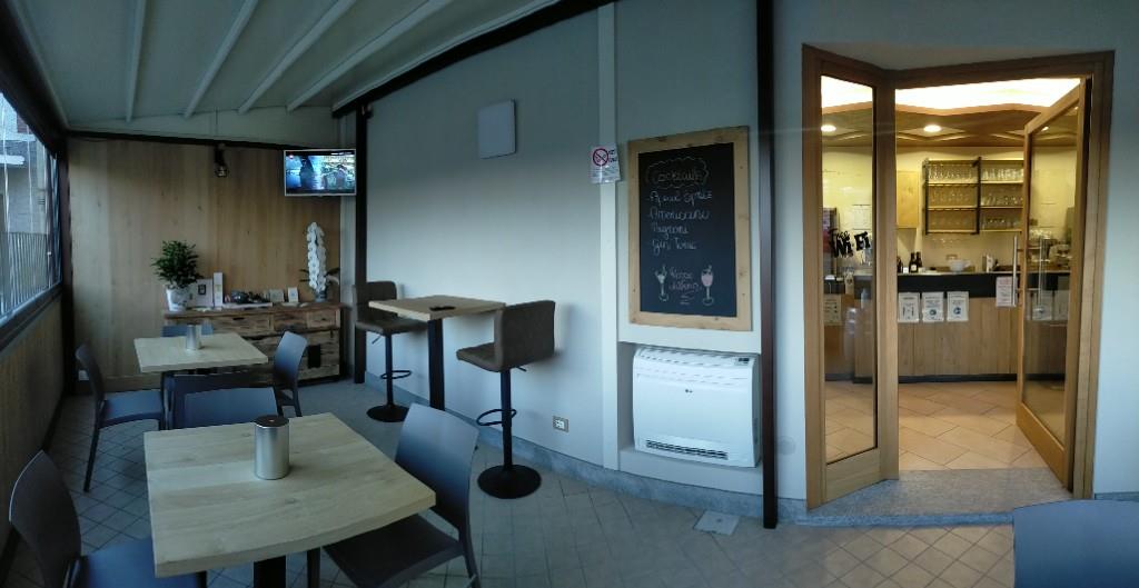 negozio in vendita a Mango