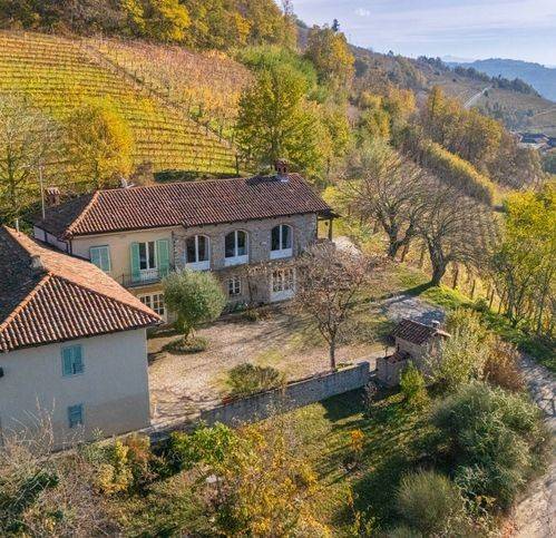 casa indipendente in vendita a Mango