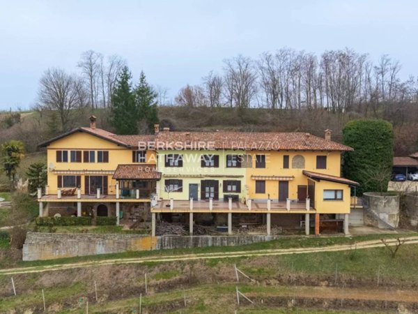 casa indipendente in vendita a Mango