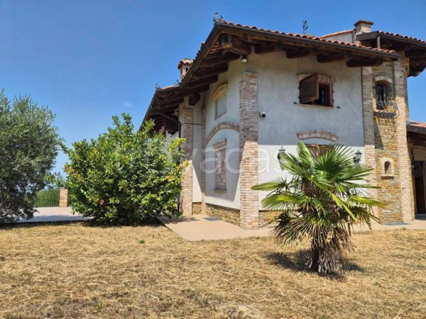 casa indipendente in vendita a Mango