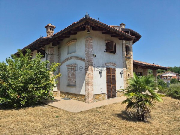 casa indipendente in vendita a Mango