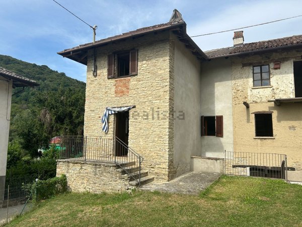 casa indipendente in vendita a Mango