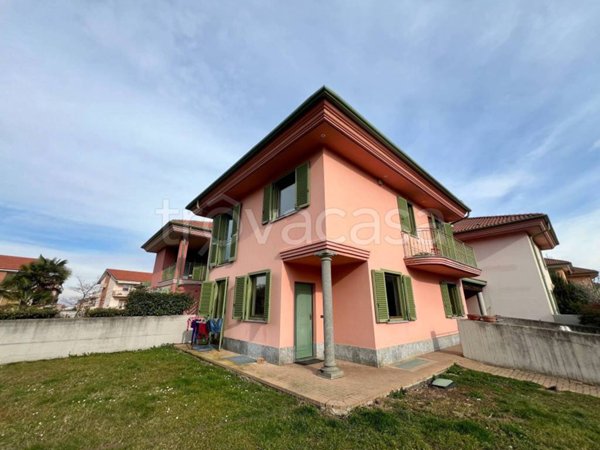 casa indipendente in vendita a Manta