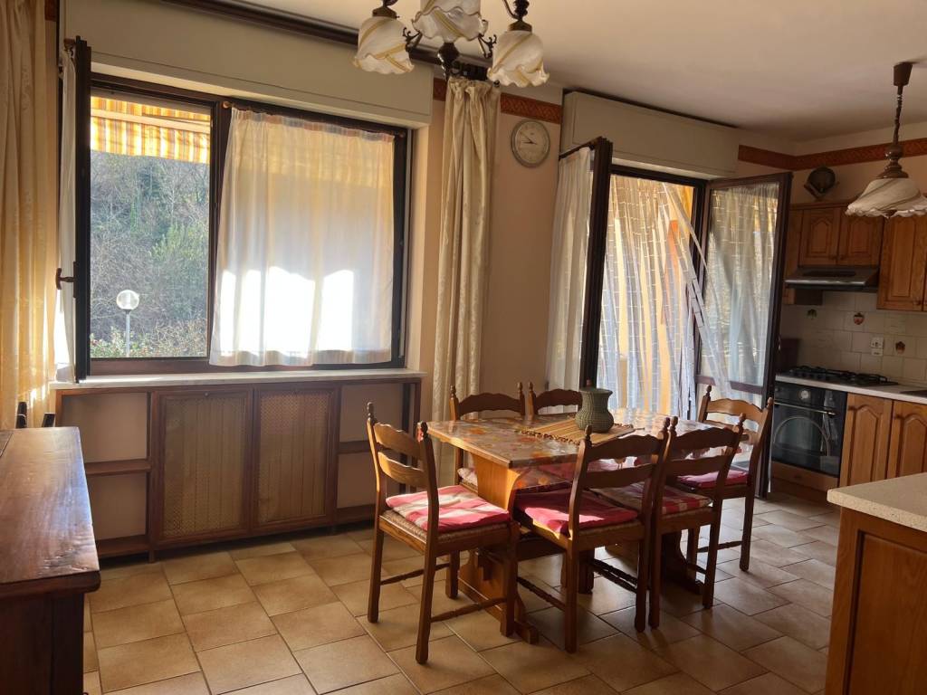 casa indipendente in vendita a Manta