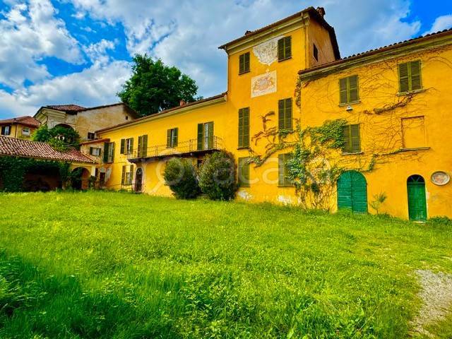 villa in vendita a Manta