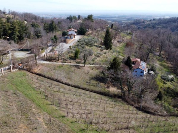 casa indipendente in vendita a Manta
