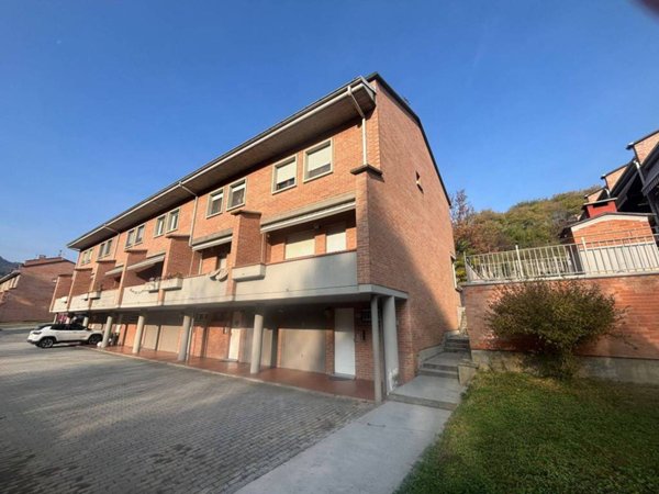 casa indipendente in vendita a Manta