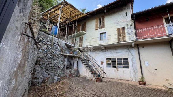 casale in vendita a Manta