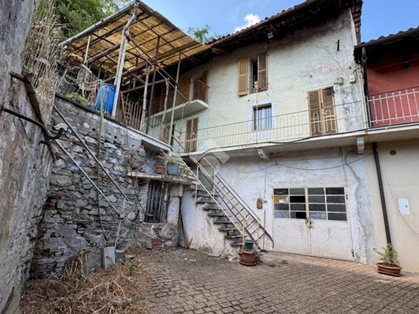 casale in vendita a Manta