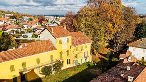 villa in vendita a Manta