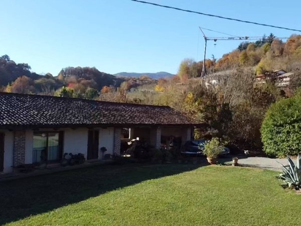 casa indipendente in vendita a Manta