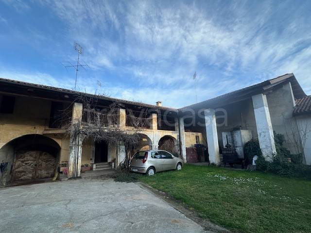 casa indipendente in vendita a Manta