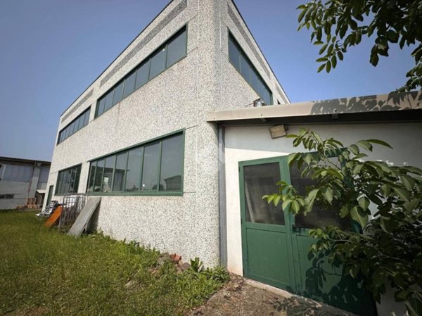 locale commerciale in vendita a Marene