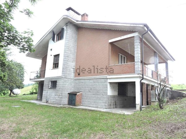 casa indipendente in vendita a Marmora