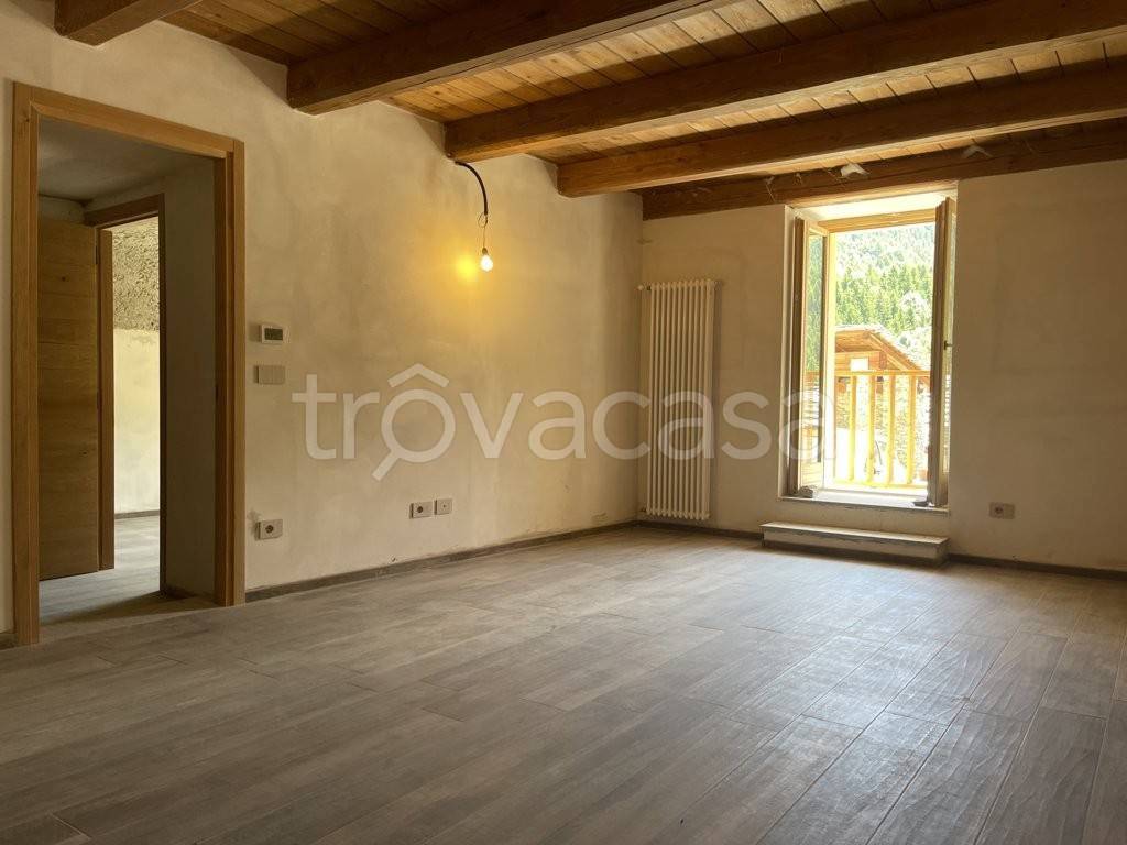 appartamento in vendita a Marmora in zona Reinero