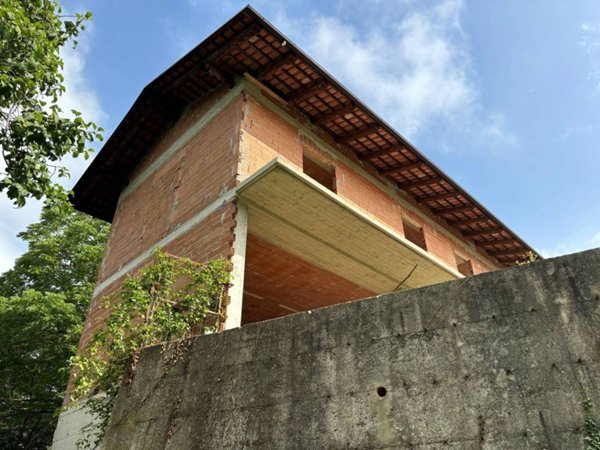 casa indipendente in vendita a Marsaglia