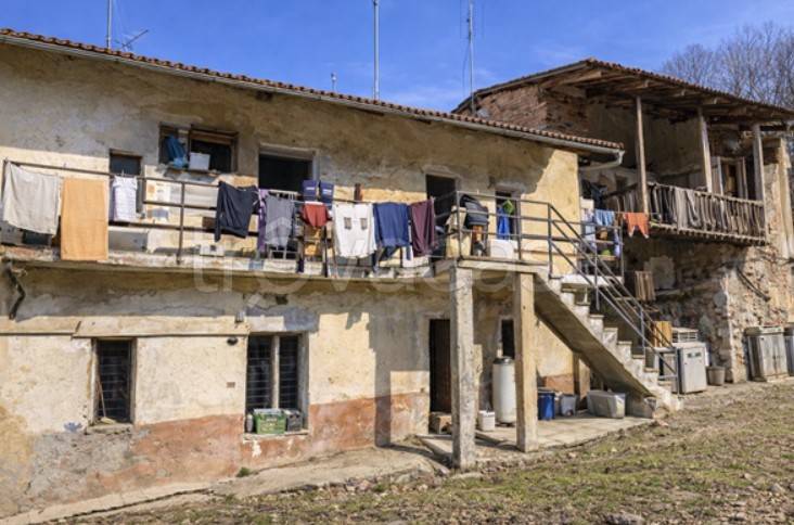 locale commerciale in vendita a Martiniana Po