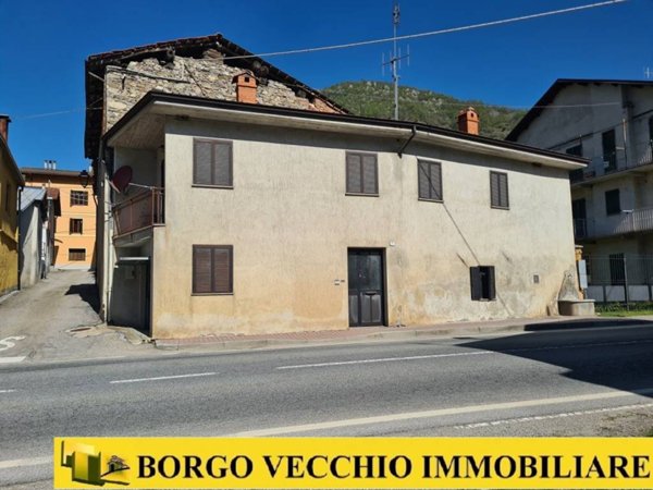 casa indipendente in vendita a Moiola