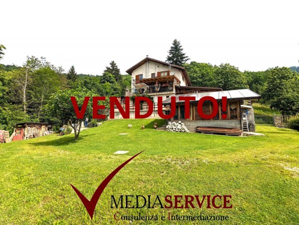 casa indipendente in vendita a Moiola