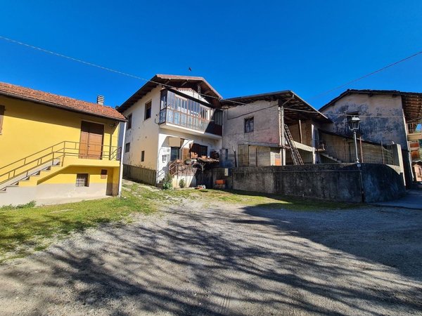 casa indipendente in vendita a Moiola