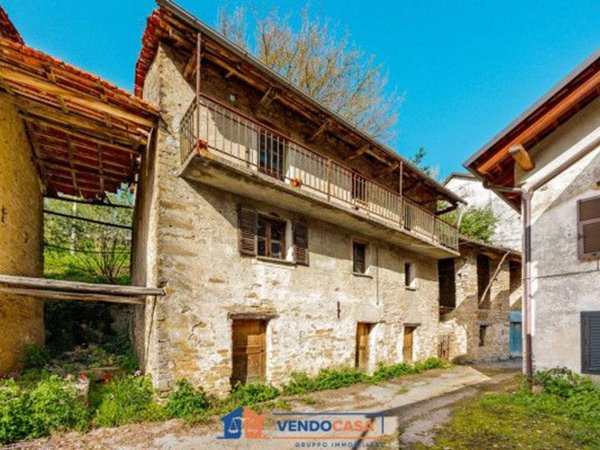 casale in vendita a Mombarcaro