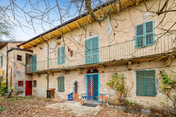 casa indipendente in vendita a Mombarcaro