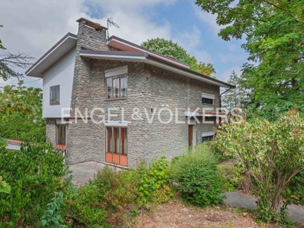 casa indipendente in vendita a Mombarcaro
