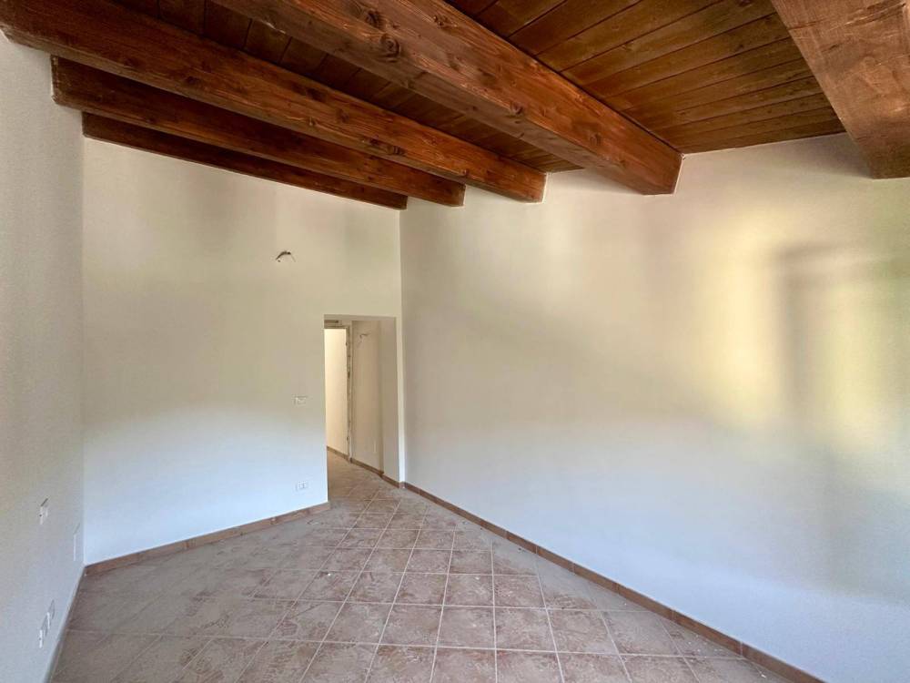 casa indipendente in vendita ad Acciano
